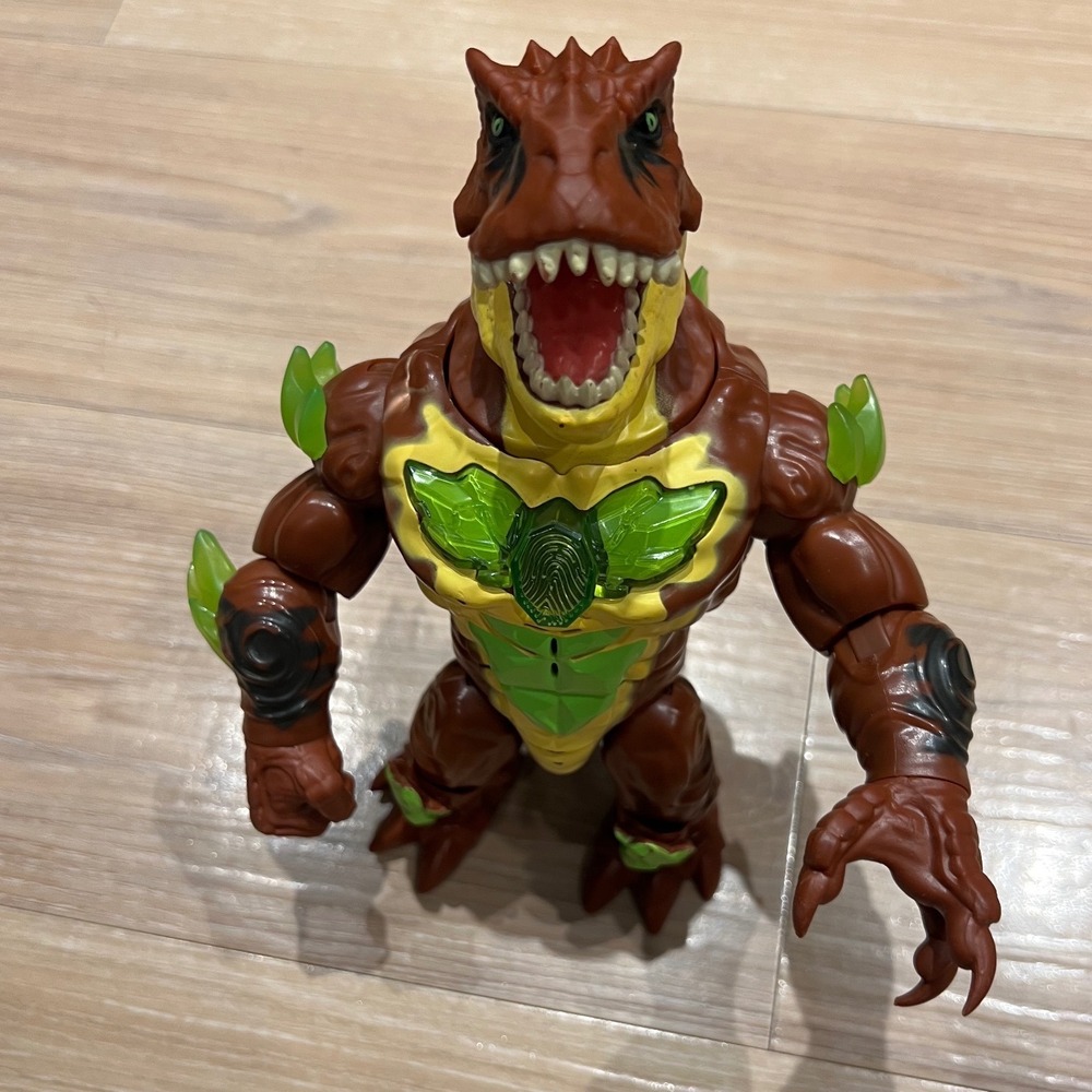 Moose Heroes of Goo Jit Zu Goo Shifters Tyro Light Up Action Figure Brown 8.5in